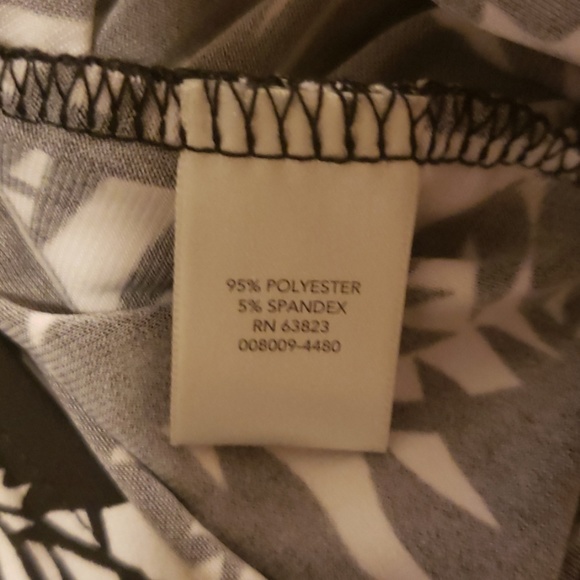 Christopher Banks Palm Print Women's Dress Top Shorts Sleeve Medium Black White - Picture 6 of 8